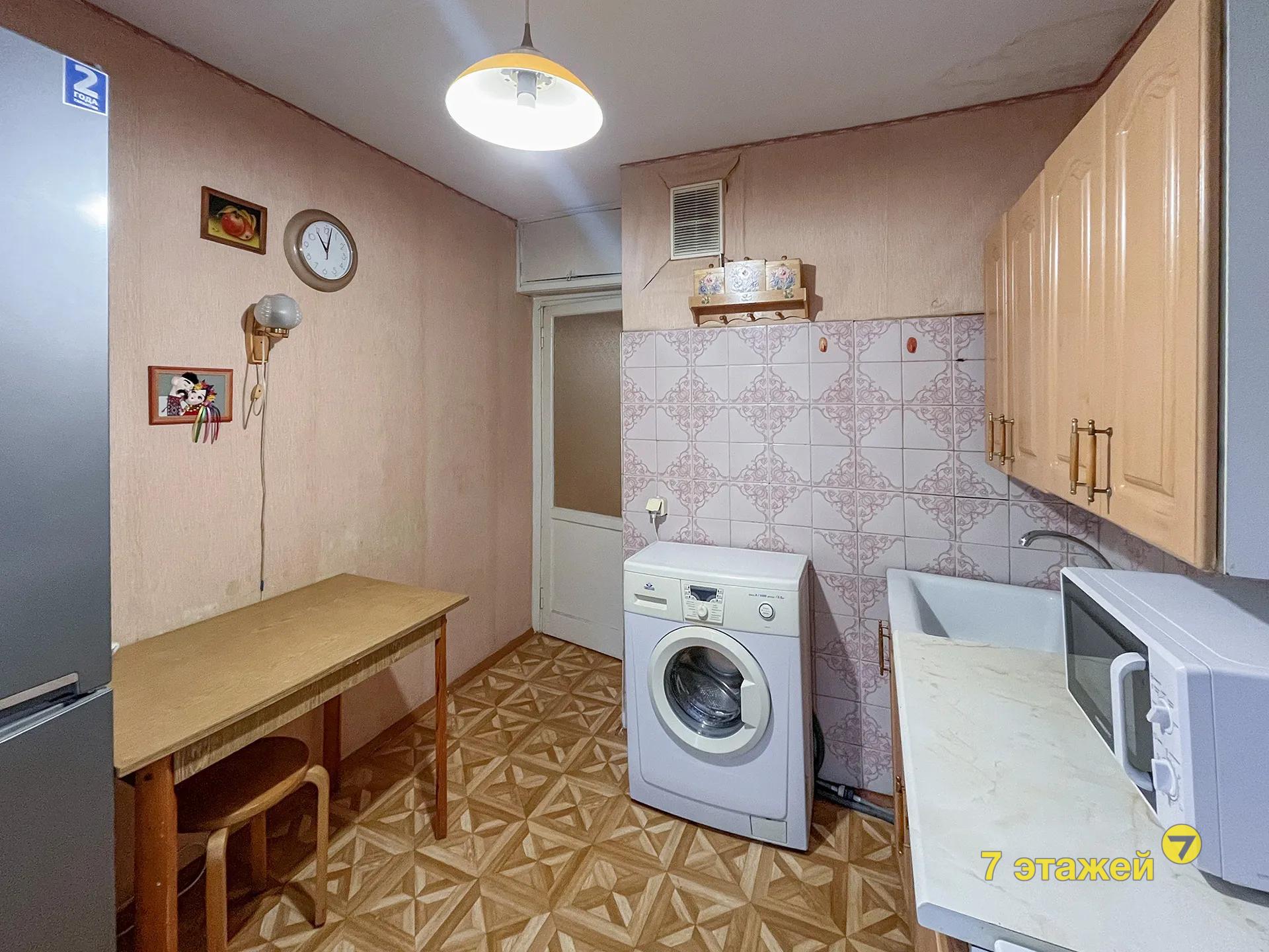 �����, ������� ��., �.54, 1-���. ��������, 2-����