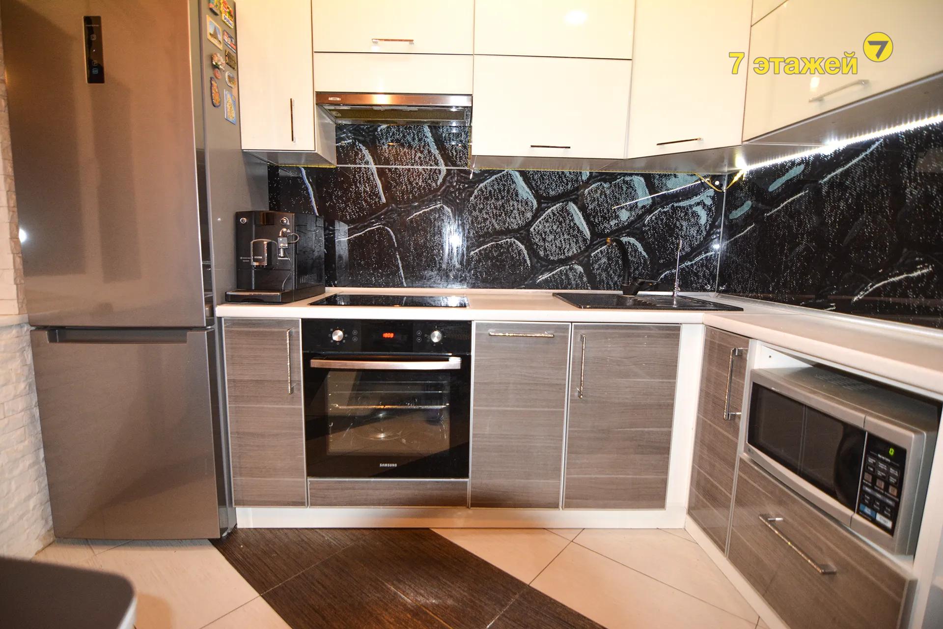 �����, ��������� ��., �.22, 4-���. ��������, 8-����