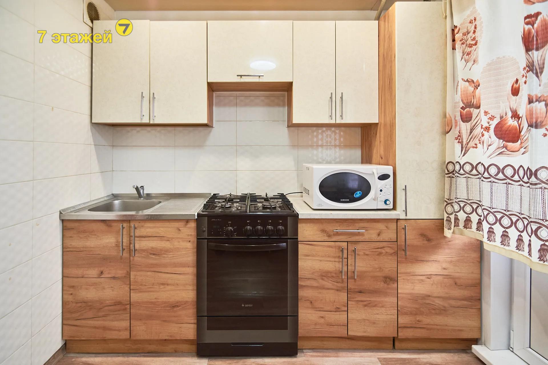 �����, ������� ��., �.40, 1-���. ��������, 3-����